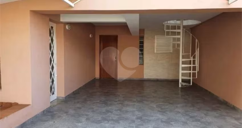 Casa com 3 quartos à venda em Vila São José - SP