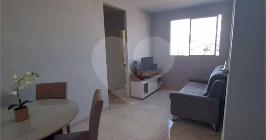 Apartamento com 2 quartos à venda em Vila Della Piazza - SP