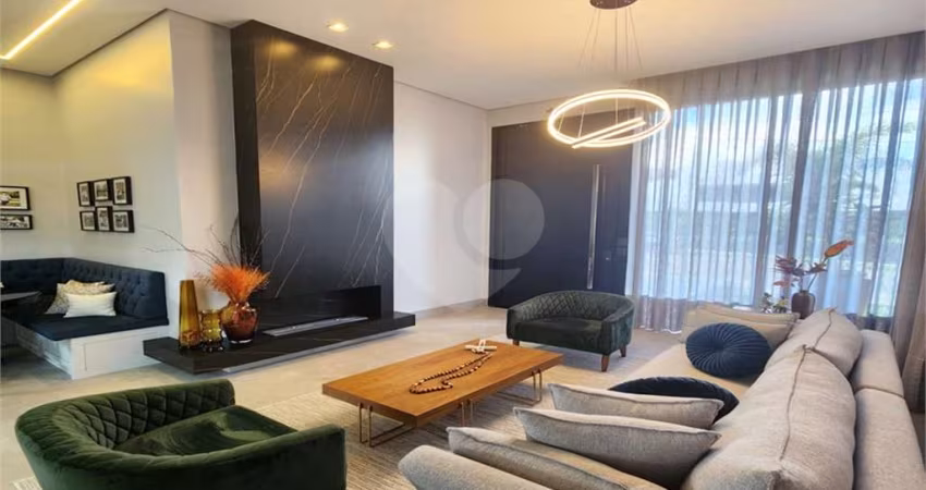 Condomínio com 4 quartos à venda em Jardim Florestal - SP