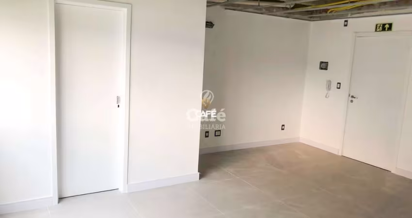 Centro Profissional Itroian Sala com vaga de garagem;
