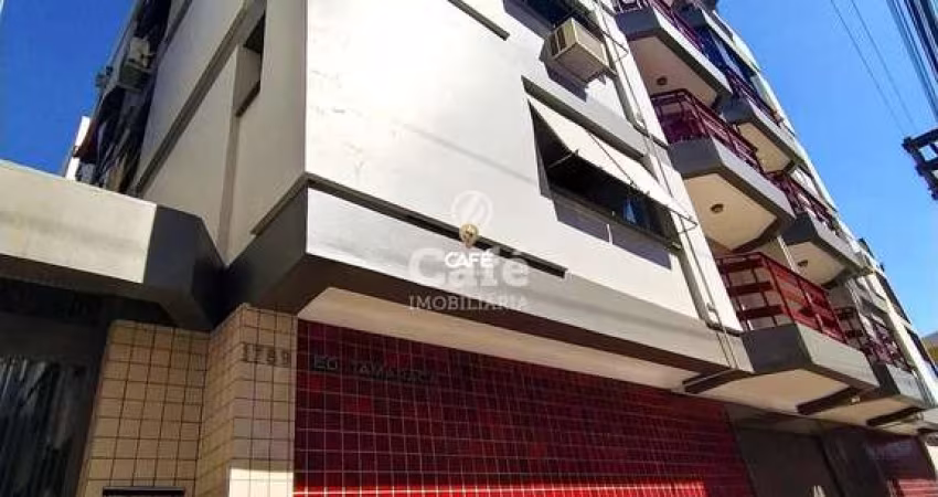 Apartamento, 3 Dormitórios, 2 Banheiros, 1 Vaga, Sacada bem no Centro Santa Mari