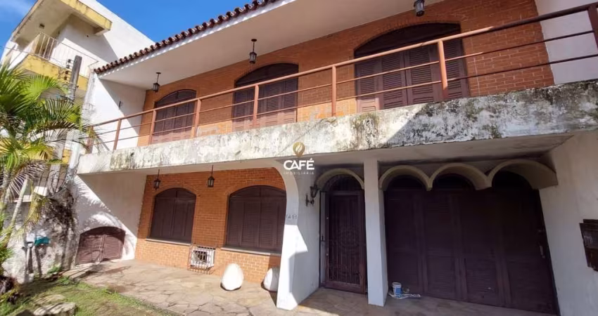 Casa Duplex com 4 Dormitórios, Sala De Estar, Sala De Jantar, 3 Banheiros, Larei