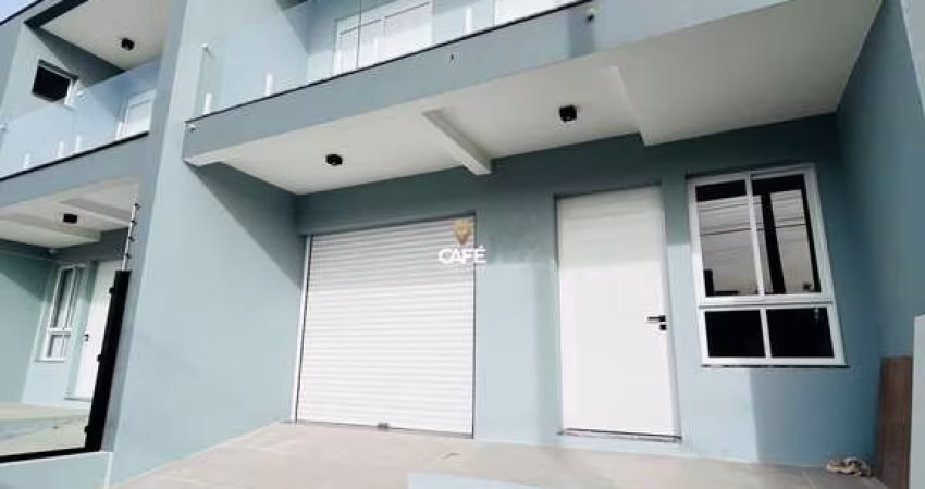 Casa, 3 Dormitórios, 1 Suíte, 3 Banheiros, 2 Vagas, Pé De Plátano