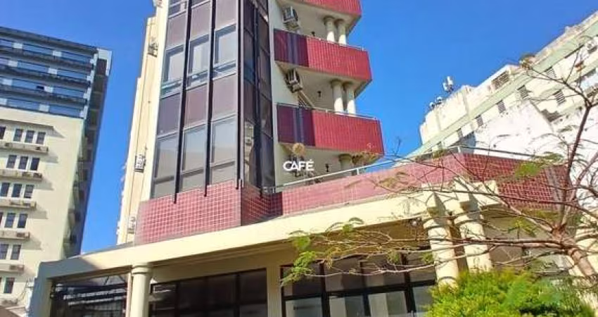 Sala Comercial Mobiliada No Centro, Composta Por 3 Salas e Banheiro.