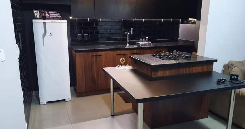 Cobertura Central semimobiliada - R$ 325.000