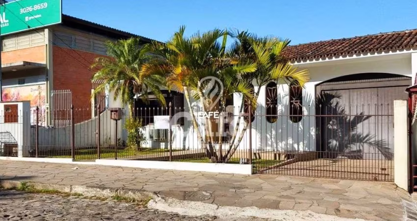 Casa 3 dormitórios + dependência de empregada, Nossa Sra. de Lourdes;