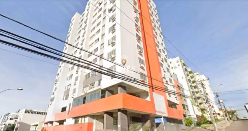 Apartamento de 2 dormitórios no centro de Santa Maria com box de garagem