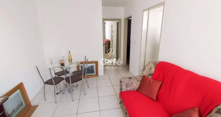 Apartamento,  2 Domitórios, 1 Banheiro, 1 Vaga, Centro
