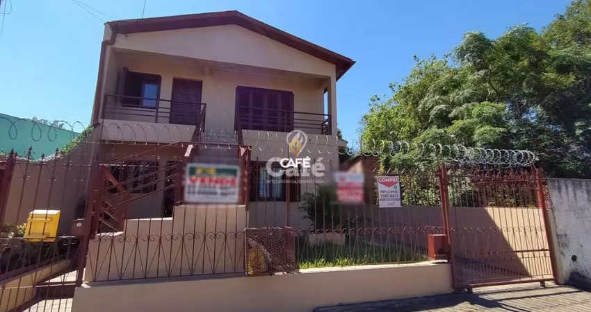 Casa, 6 Dormitórios, 1 Suíte, 5 Banheiros, 2 Vagas, Salão de festas, Sacada, Ter