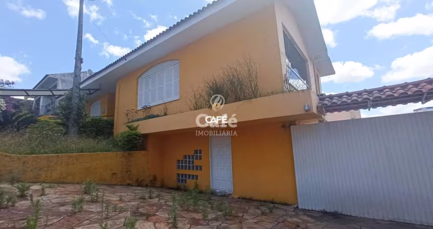 Ampla casa a venda com 5 dormitórios em bairro nobre - Santa Maria/RS