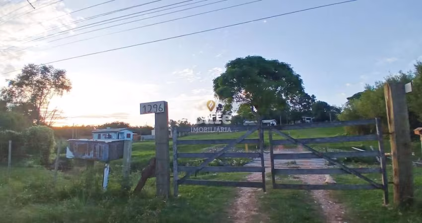 Chácara, 3,5 ha, 3 Sedes, 2 Galpões, Bairro Boi Morto