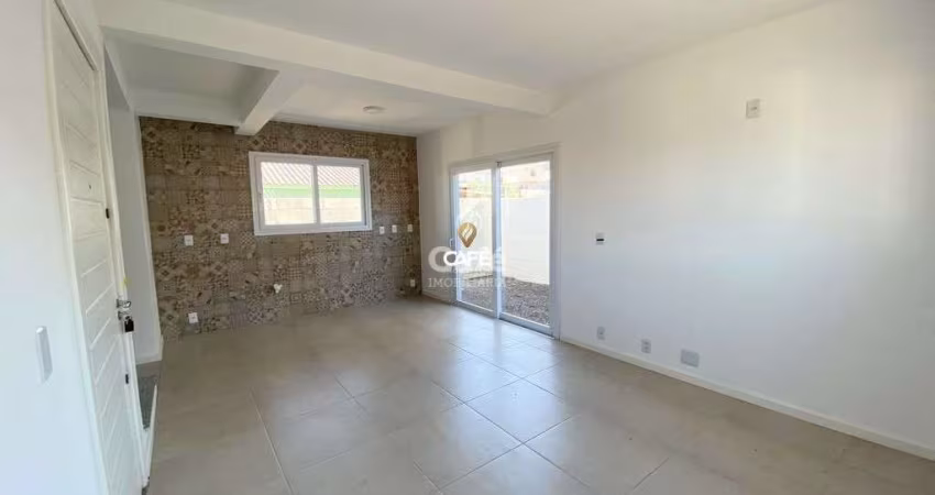 Casa, 2 Dormitórios, 2 Banheiros, 1 Vaga, Pátio, Tomazetti