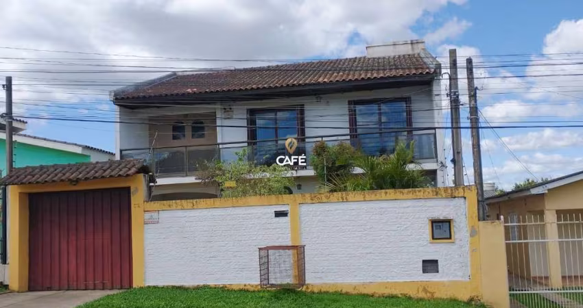 Casa ampla muito segura e cheia de atrativos em excelente espaço, próxima ao Hos