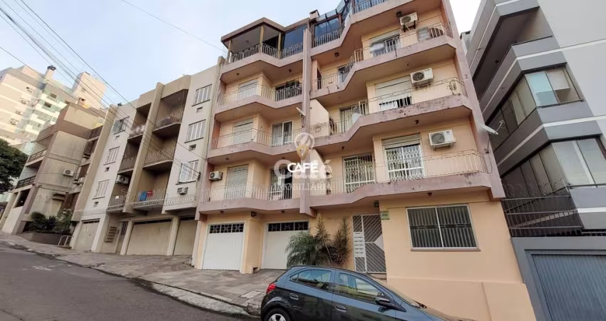 Duplex ,  4 Dormitórios, 2 Banheiros,  Churrasqueira, Box garagem, Centro