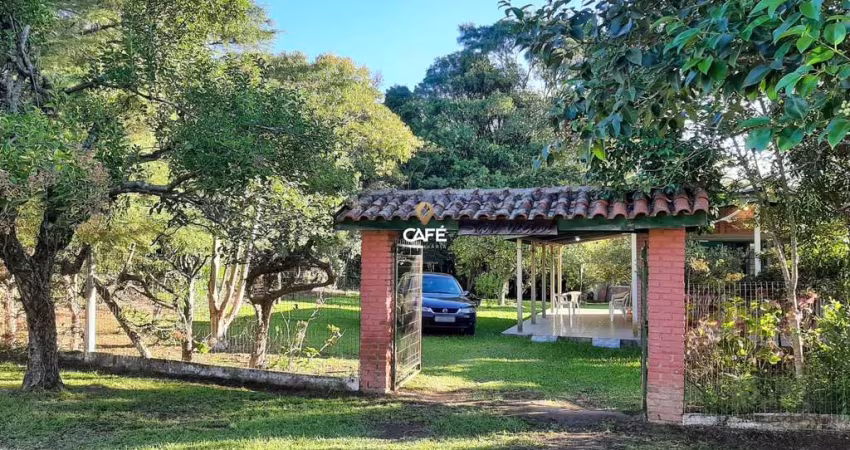 Lindo sítio em Itaara! Casa com piscina, pátio amplo e pomar!