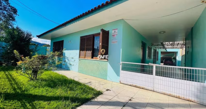 Casa, 3 Dormitórios, 1 Suíte, 4 Vagas, Espaço Gourmet, Pátio, Camobi