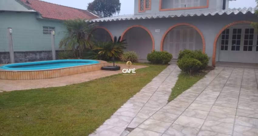 Casa na Praia de Mariluz 300metros do mar com piscina
