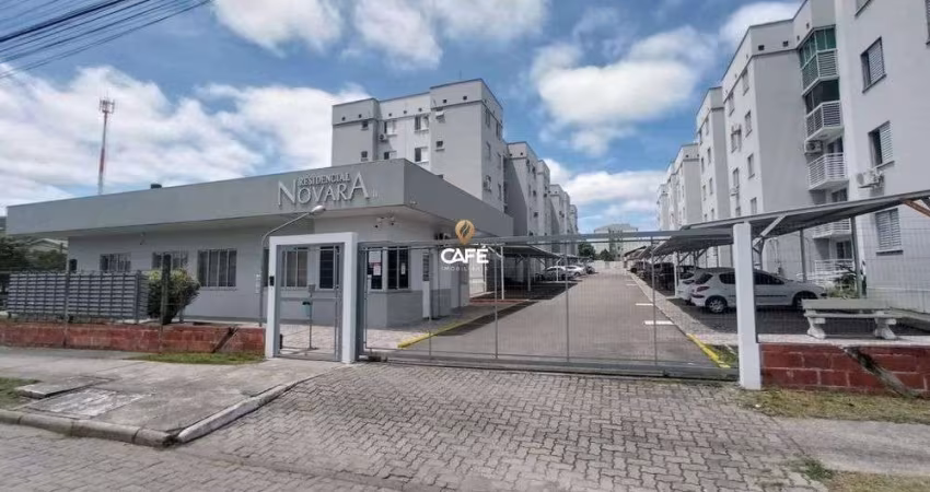 Apartamento De 3 Dormitórios, Sala de Estar, Banheiro Social, Cozinha, Banheiro