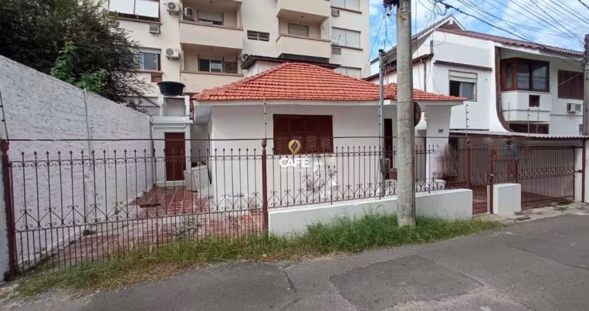 Casa De 3 Dormitórios, Suíte, Sala, Cozinha Americana, 2 Banheiros, Área De Serv