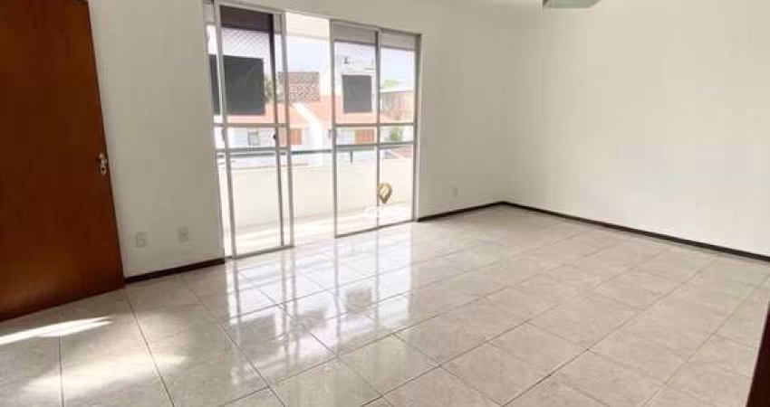 Amplo apartamento próximo ao Hospital da Brigada.