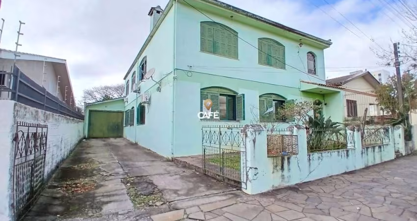 Sobrado De 5 Dormitórios, Sala De Estar, 2 Banheiros, Cozinha, Área De Serviço,