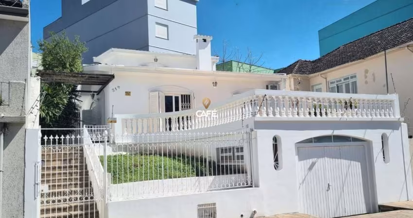Casa 3 dormitórios próximo ao centro de Santa Maria