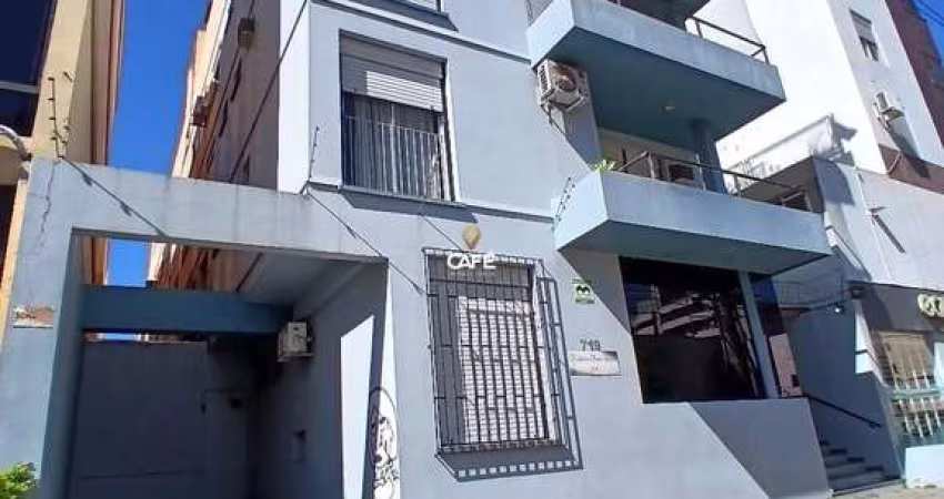Apartamento Central De 2 Dormitórios, Sala De Estar, 2 Banheiros, Cozinha, Área