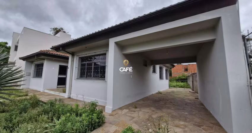 Casa com amplo terreno, muito espaço pra sua família no bairro Perpetuo Socorro