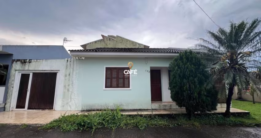 Casa à venda, 2 dormitórios, em condomínio fechado