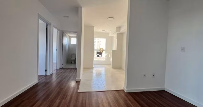 Apartamento, 2 Dormitórios, Sacada com Churrasqueira, Garagem, Em Camobi