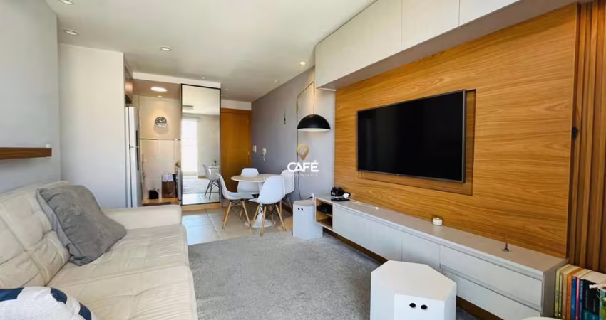 Apartamento à venda: 2 dormitórios com móveis planejados e garagem
