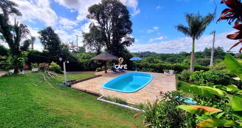Casa à venda 3 dormitórios, suíte e piscina em Itaara