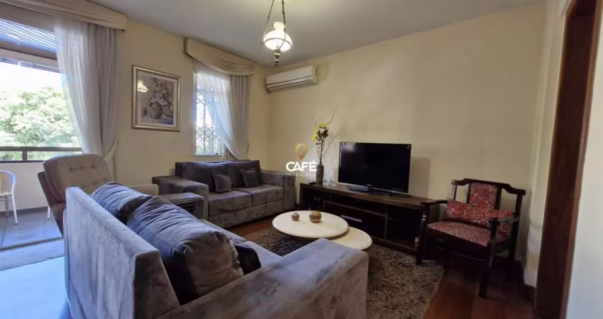 Apartamento mobiliado de 3 dormitórios com garagem | Região Central