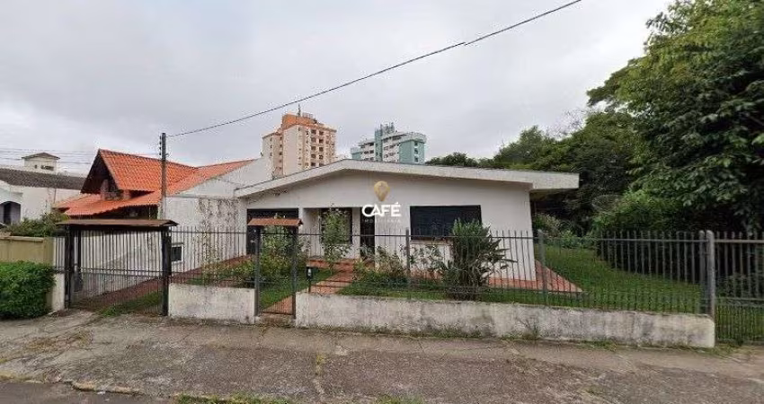 Casa/terreno com ótima localização próximo ao BIG