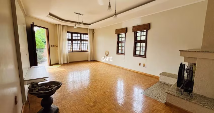Casa, 3 Dormitórios, 1 Suíte, 3 Banheiros, 3 Vagas, Urlandia