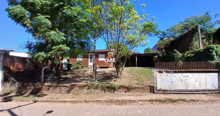 Casa De 3 Dormitórios, Sala De Estar, Banheiro Social, Cozinha, Área De Serviço,