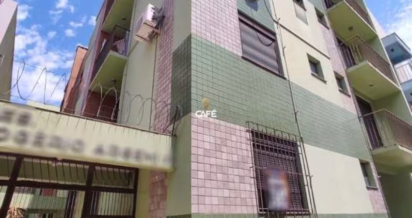 Apartamento No Centro De 1 Dormitório, Sala De Estar, Banheiro Social, Área De S