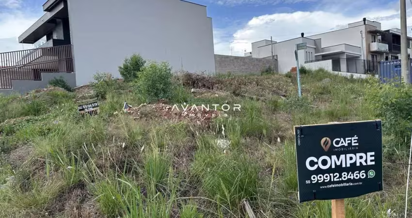 Terreno de esquina com 527m² no condomínio terras de santorini