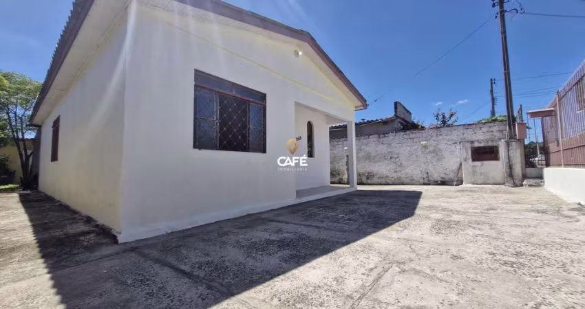 Casa com 4 dormitórios e 2 vagas de garagem no bairro Urlândia.