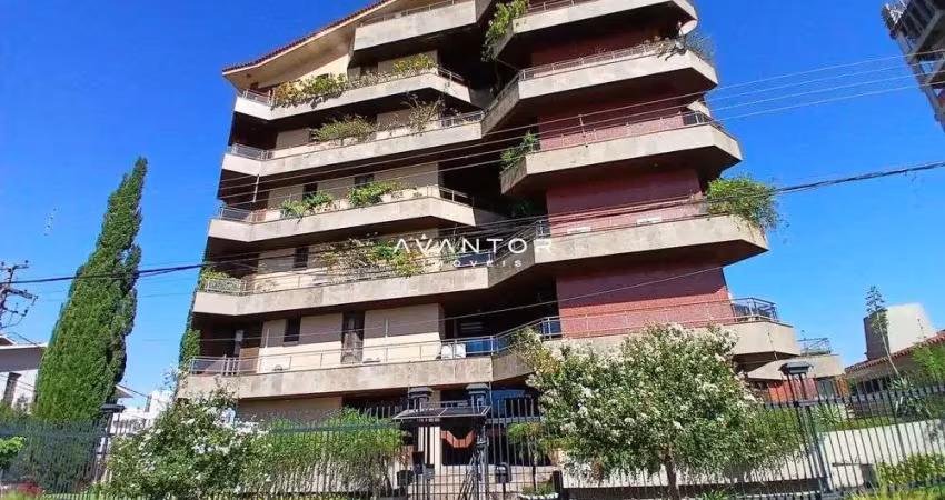 Duplex alto padrão de 3 dormitórios, 3 suítes, (2) salas, (2) lareiras, churrasq
