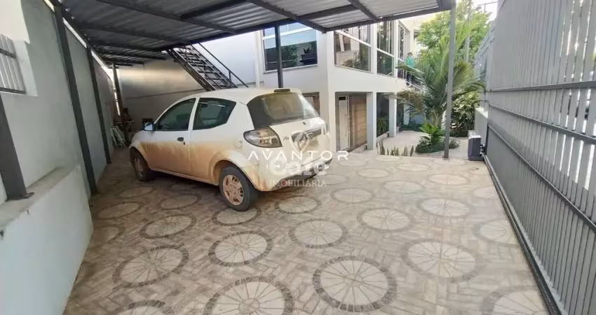 Casa, 6 dormitórios, 3 banheiros, 2 vagas, lareira, churrasqueira, terraço, nono