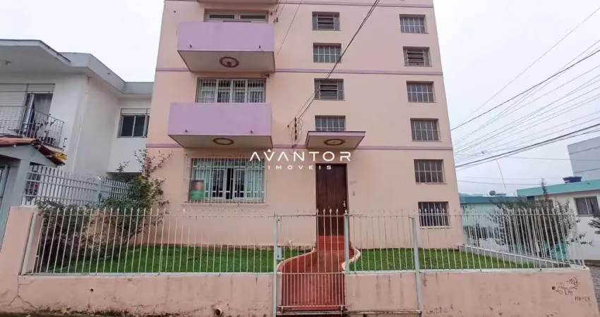 Apartamento térreo amplo de e 3 dormitórios, sala de estar, 2 banheiros, cozinha