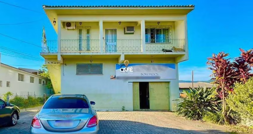 Casa, 3 Dormitórios, 1 Suíte, Pátio, Comercial, São José