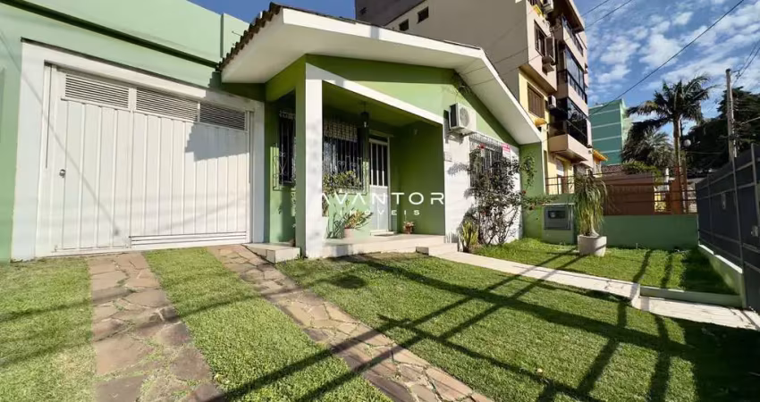 Casa com 3 quartos à venda na Rua Dezenove de Novembro, 327, Nossa Senhora de Lourdes, Santa Maria