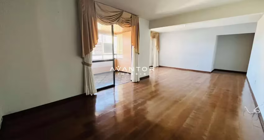 Apartamento, 3 dormitórios, 1 suíte, 3 banheiros, 2 vagas, centro