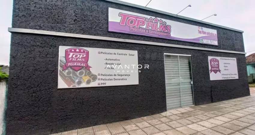 Loja comercial de 170 m², possui depósito, escritório, copa, 2 banheiros, lavabo