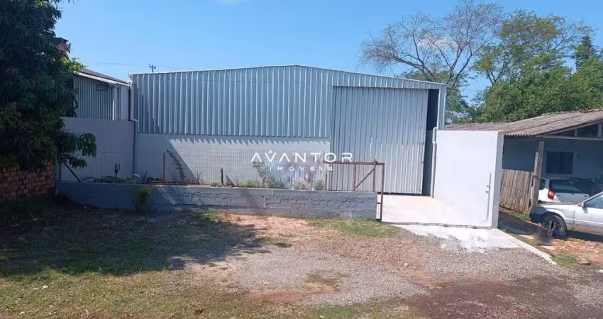 Pavilhão de 144 m² mais casa de 2 dormitórios, sala, 2 banheiro, cozinha, varand