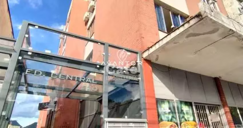 Apartamento com 3 quartos à venda na Avenida Rio Branco, 820, Centro, Santa Maria