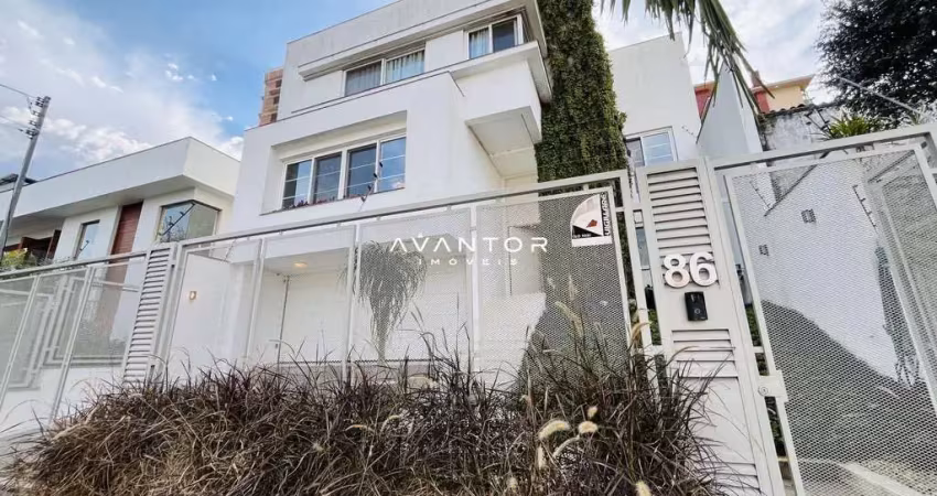 Casa alto padrão, 3 suites ,no bairro fatima  em santa maria