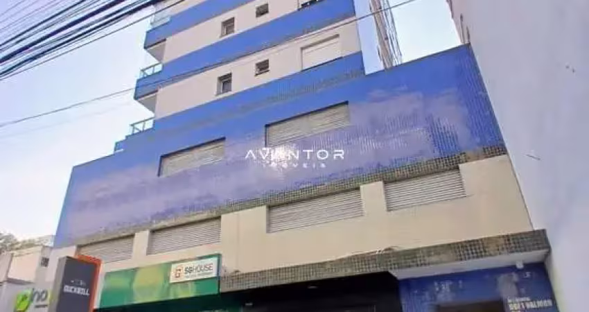 Apartamento mobiliado de 1 dormitório, sala de estar, banheiro social, cozinha e